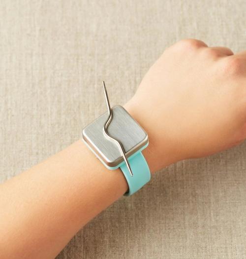 Maker's Keep Magnetic Slap Bracelet