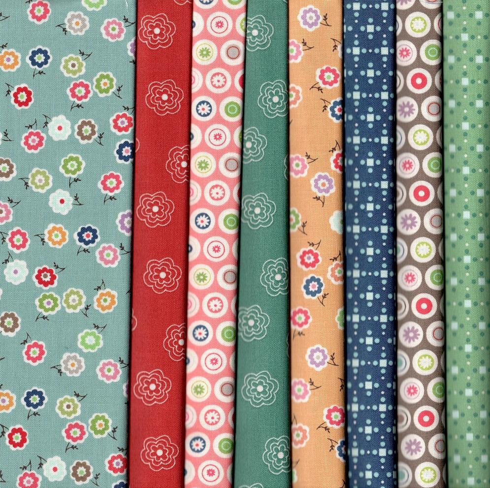 Bee Dots Fabric Pack - 8 Fat Quarters