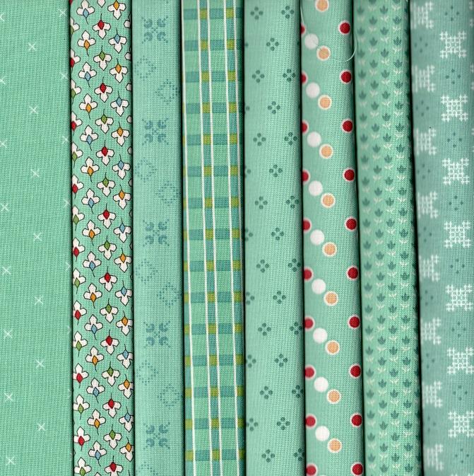 Lori Holt Fat-Quarters Fabric Pack - 8 Fat Quarters