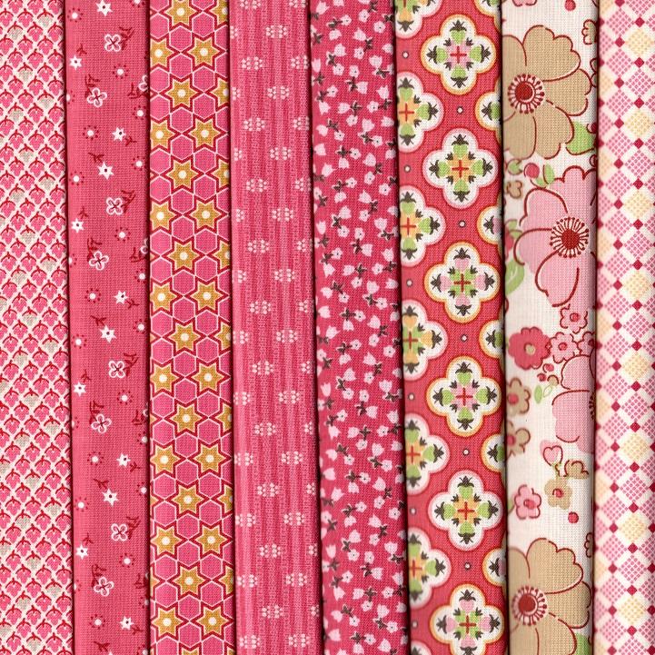 Lori Holt Fat-Quarters Fabric Pack - 8 Fat Quarters