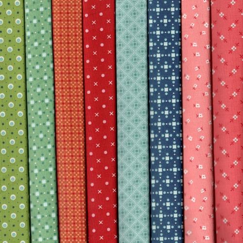 Bee Dots Fabric Pack - 8 Fat Quarters