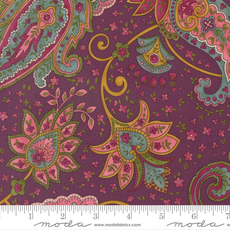 Chelsea Garden Posh Paisley Plum