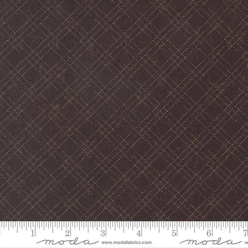 Quail Run Stitched Plaid Nest