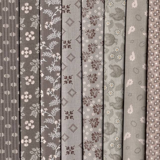 Lori Holt Fat-Quarters Fabric Pack - 8 Fat Quarters