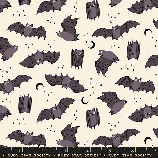 Freaky Familiars Fat Bats - Natural