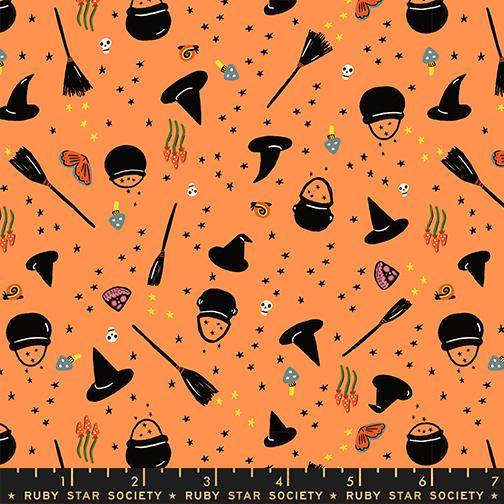 Freaky Familiars Witchy Woman - Pumpkin