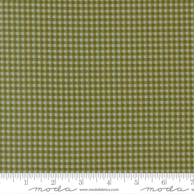 Chilly Gingham Pine