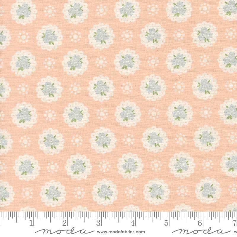 Handmade Sweetness Doily - Petal