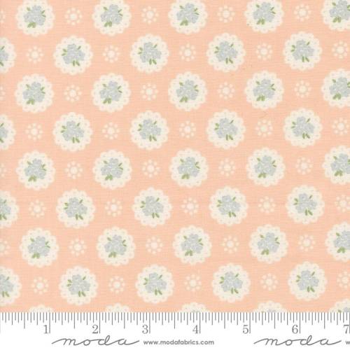 Handmade Sweetness Doily - Petal