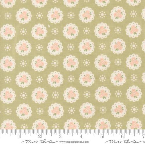 Handmade Sweetness Doily - Pear