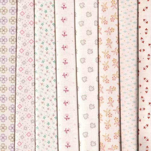 Lori Holt Fat-Quarters Fabric Pack - 8 Fat Quarters