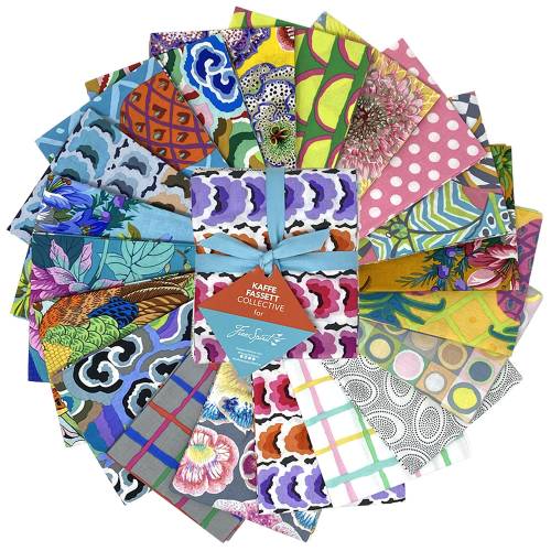 Kaffe Fassett Collective: August 2026 Fat Quarter Bundle