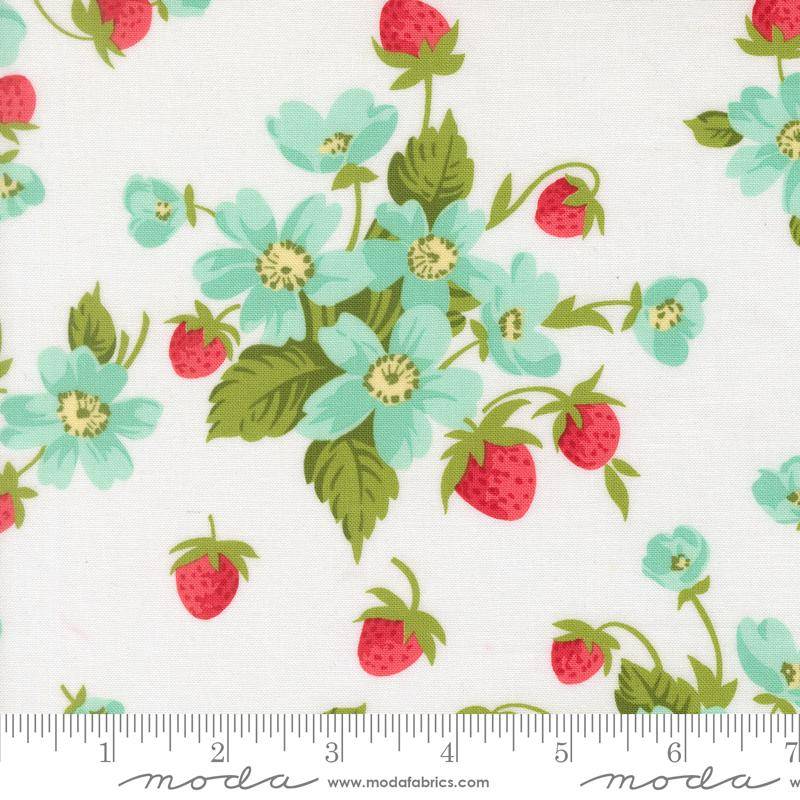 Bloomsberry In Bloom - White