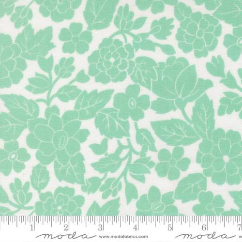 Bloomsberry London Damask - White Aqua