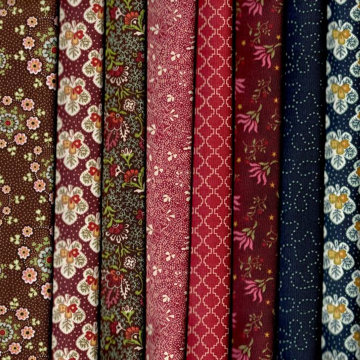 Love Struck Fabric Pack - 8 Fat Quarters