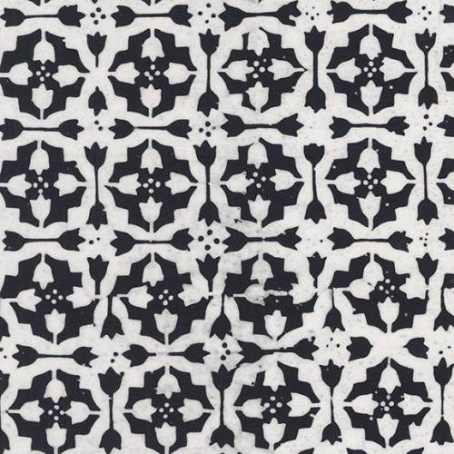 Dutch Days Tulip Tile - Tuxedo