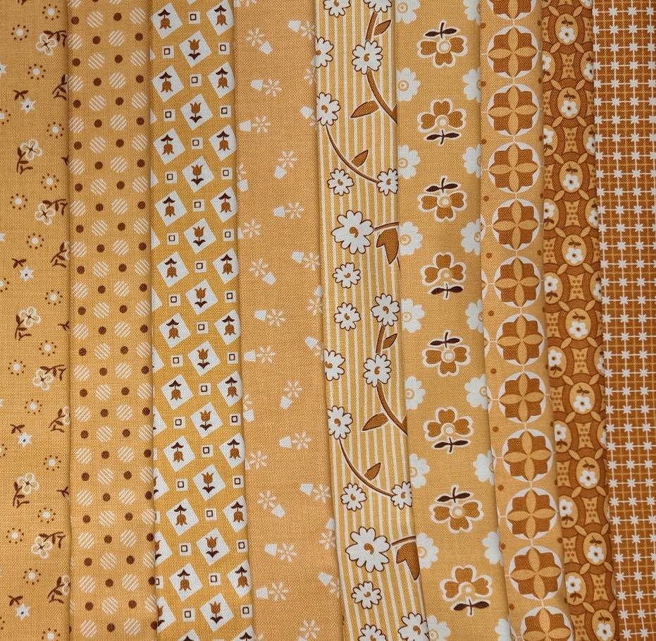 Denim & Daisy Fabric Pack - 9 Fat Quarters
